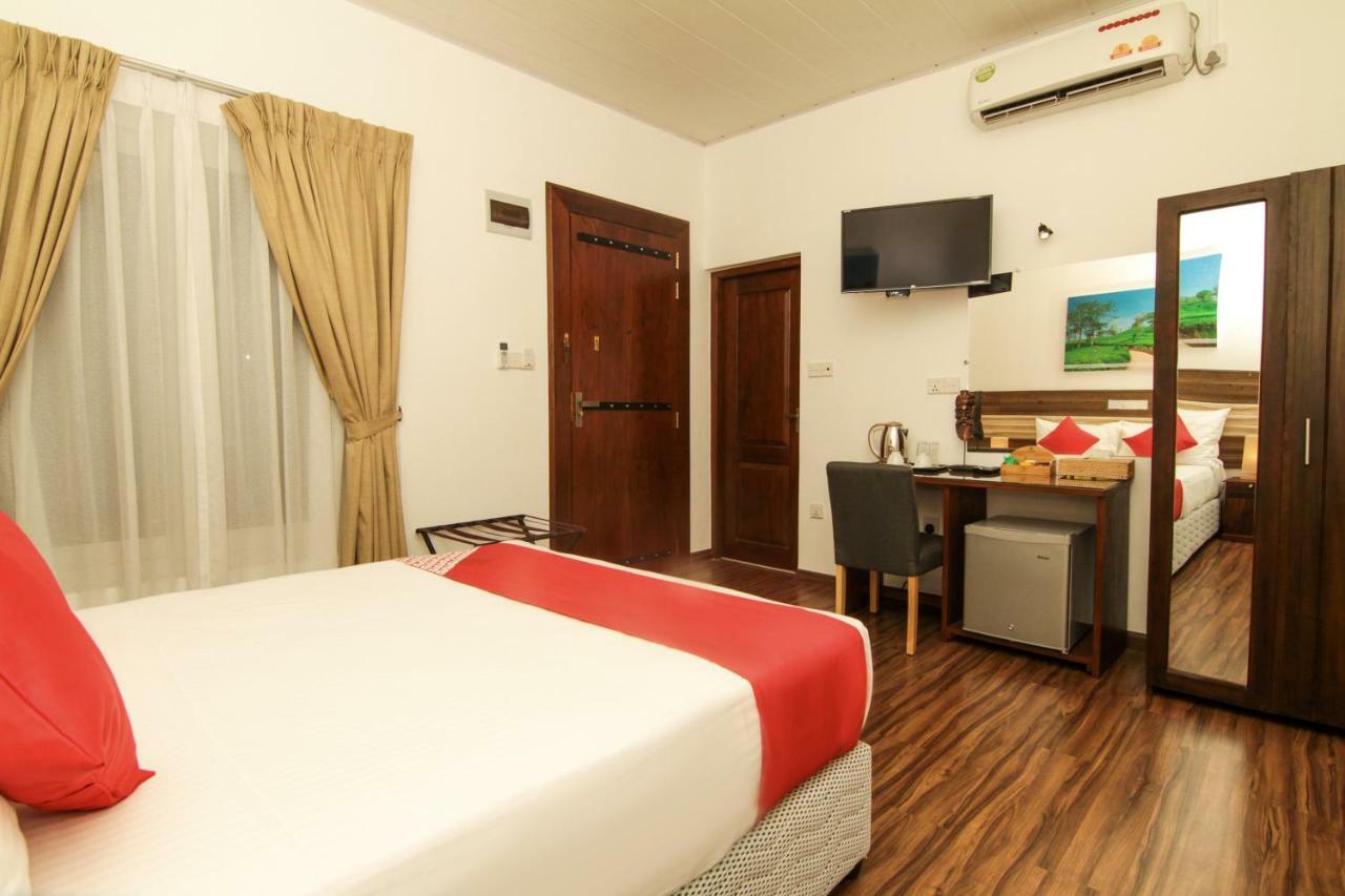 Clove Transit Hotel Kotugoda Exterior foto